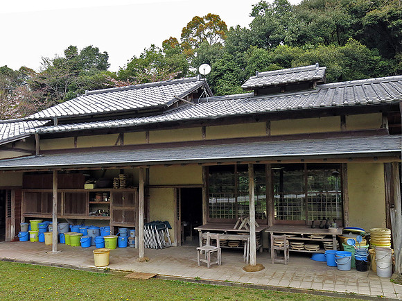 pottery studio - back