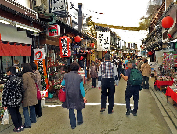 commercial part of Miyajima Island