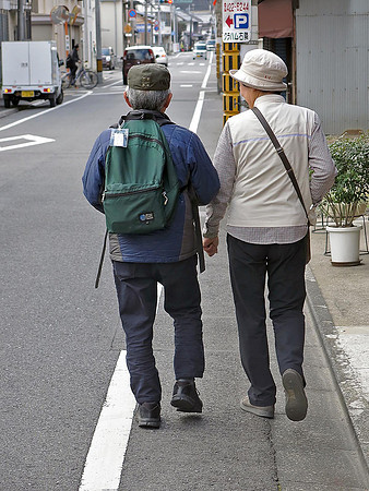 Sakae takes us on a walk the next morning